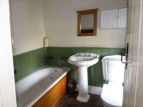 Pauls Fold Holiday Cottage