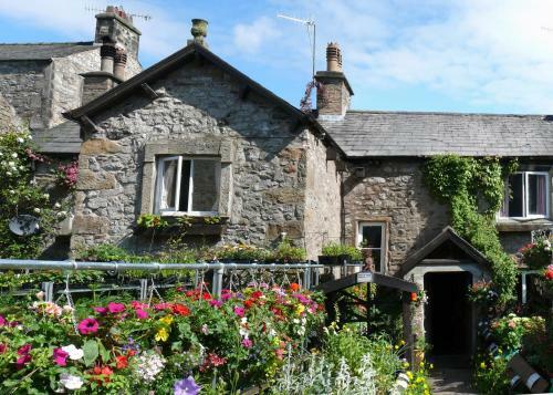 Hostal Seed Hill Guest House