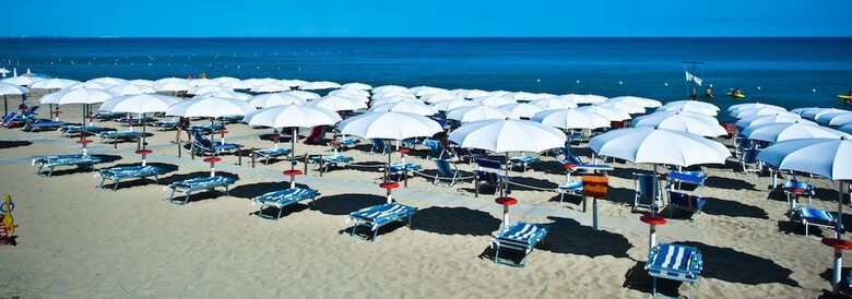 Hotel Ticho`s Club