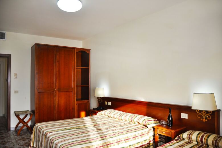 Hotel Baia Delle Sirene