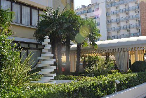 Hotel Anthony