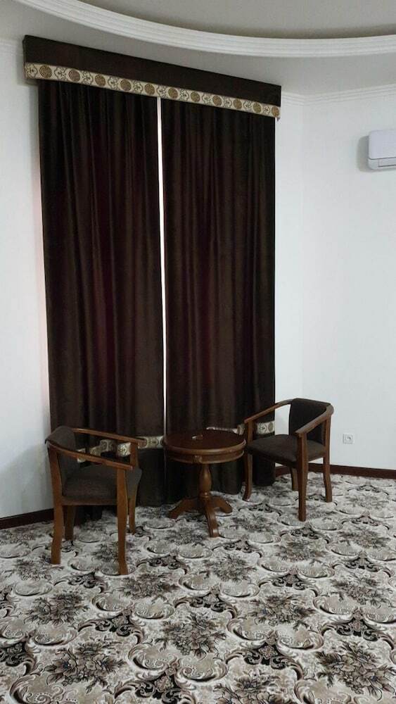 Emir's Garden Hotel