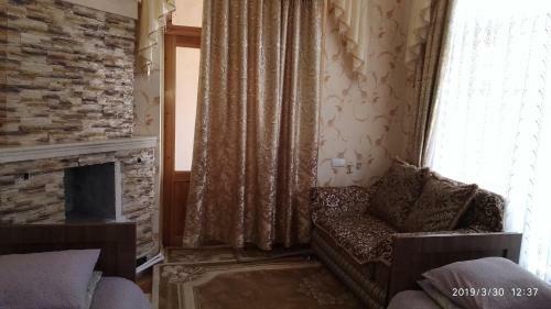 Hostal Faride Guest House