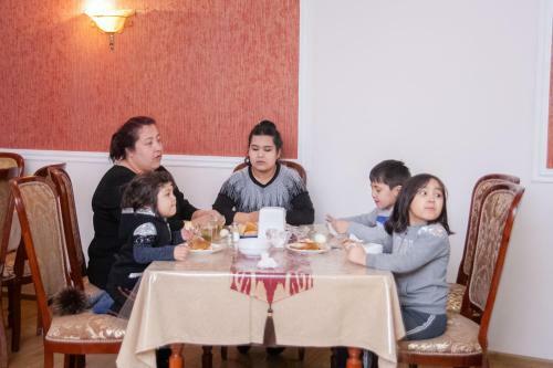 Hotel Orzu
