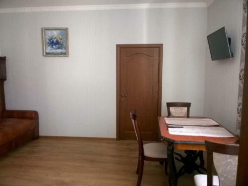 Hotel ???-?????? "????????"