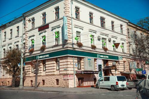 Coin Apartments & Hostel