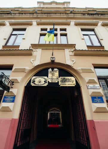 Hotel Central Magnat Cinema