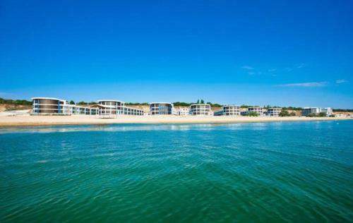 Beach Apartment Zebra