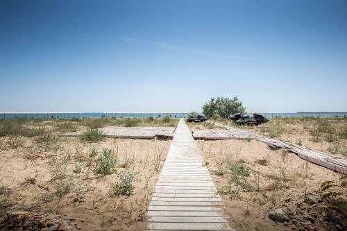 Gold Bugaz Apartment Near The Sea