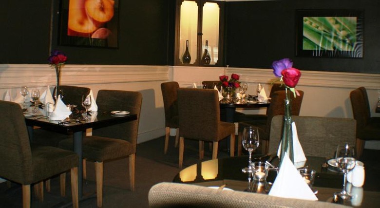 Hotel Tara Towers