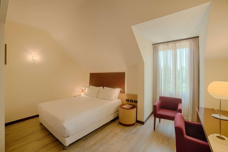 Hotel NH Milano 2