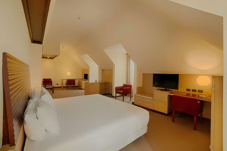 Hotel NH Milano 2