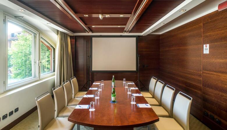Hotel NH Milano 2