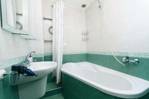 Deluxe Apartment In Historic City Center