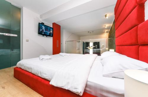 Vip Apartment At Horodetskoho 4