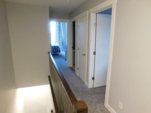 Apartamento Three-bedroom House With Balcony #33 Sunalta Downtown