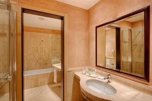 Hotel NH Villanova
