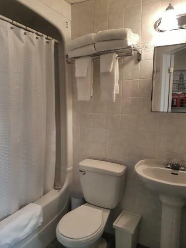 Cozy 2 Bedroom Apartment