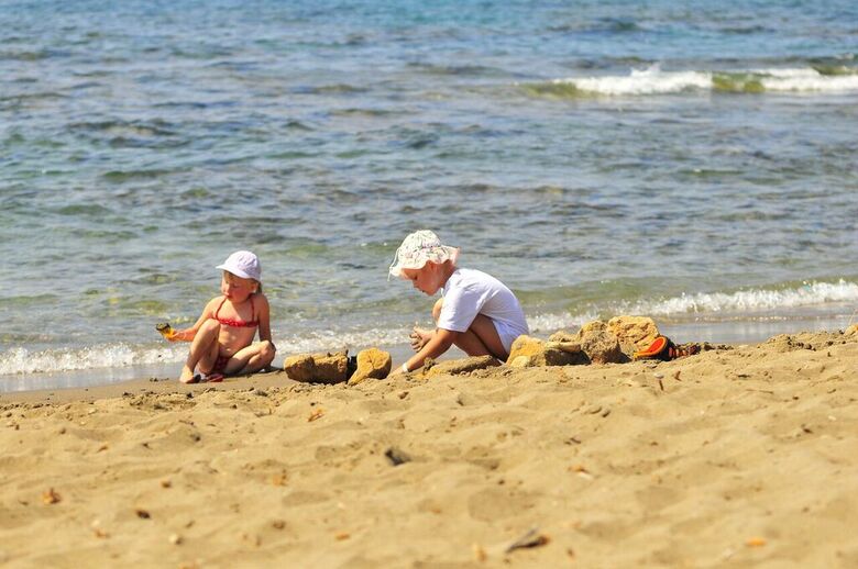 Hotel Asrin Beach