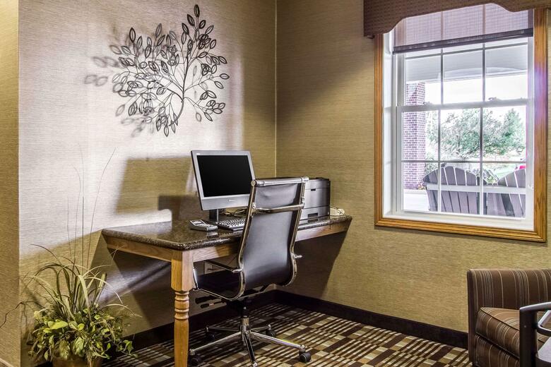 Hotel Comfort Suites