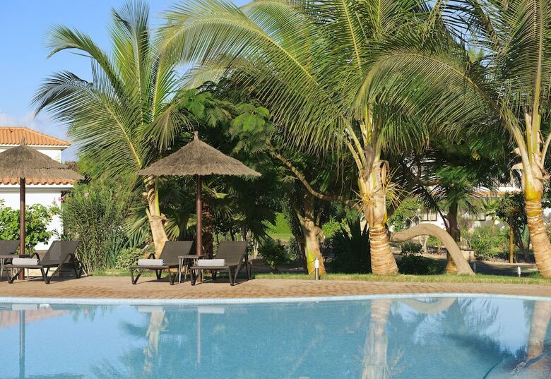 Hotel Melia Tortuga Beach Resort