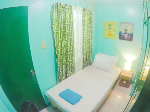 Nomadsmnl Backpackers Homestay