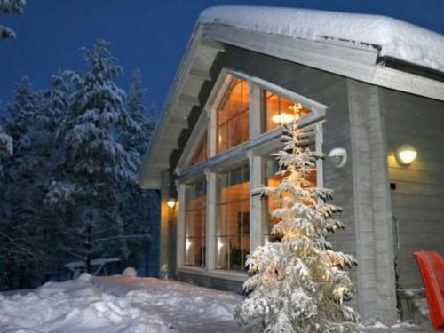 Holiday Home Luoston Karpalo