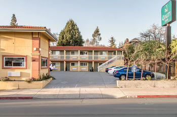 Hotel Quality Inn University