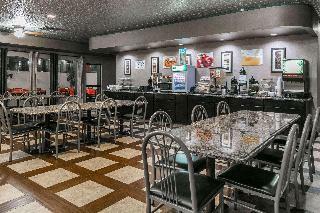 Hotel Quality Inn & Suites