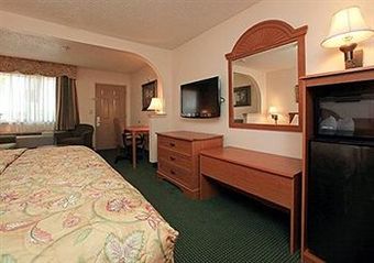 Hotel Quality Inn & Suites