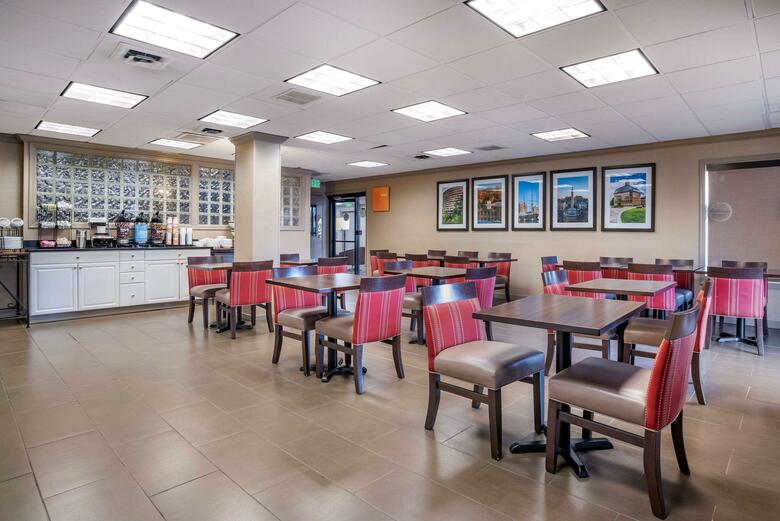 Hotel Comfort Inn