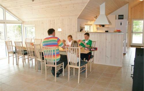 Five-bedroom Holiday Home In Kopingsvik