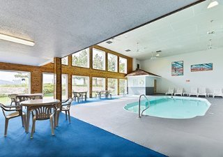 Hotel Rodeway Inn & Suites