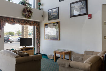 Hotel Rodeway Inn & Suites