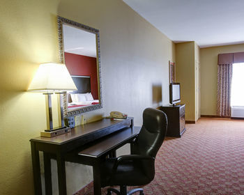 Hotel Comfort Suites