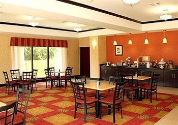 Hotel Comfort Suites