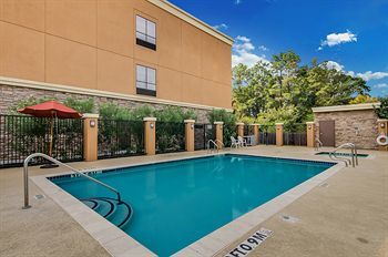 Hotel Comfort Suites