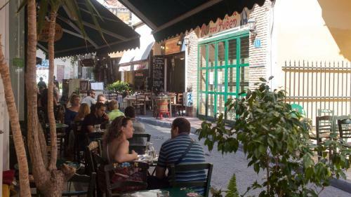 Acropolis Hostel