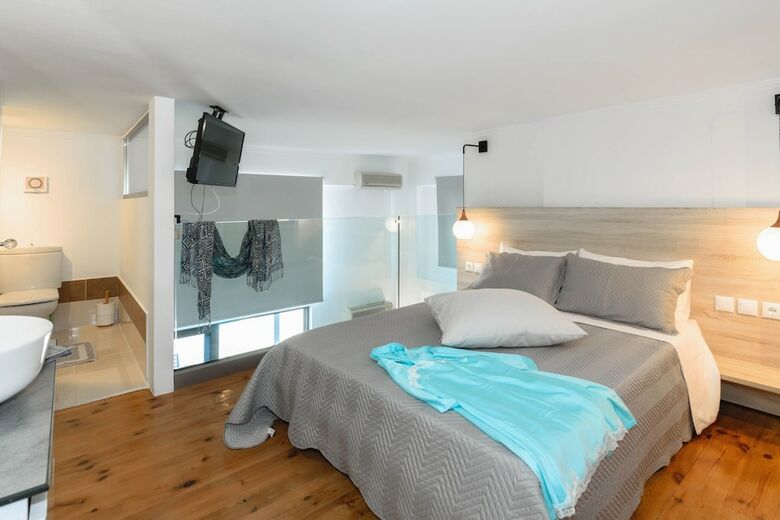 Alonaki Apartments