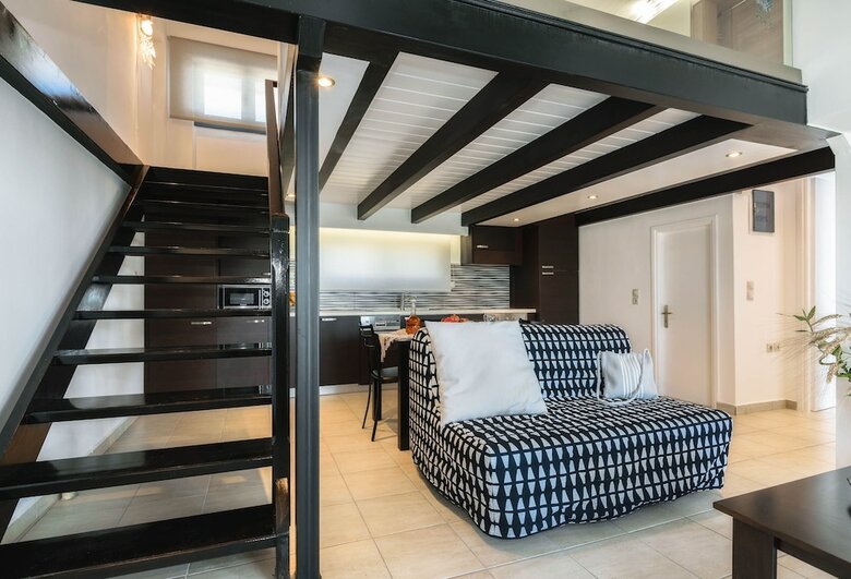 Alonaki Apartments