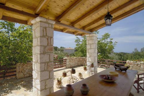 Villa Aresti Mountain Resort