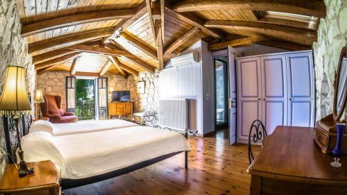Villa Aresti Mountain Resort