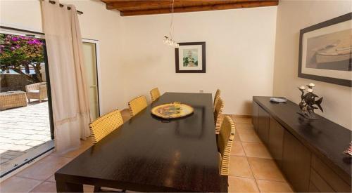 Beachfront Villa Benele