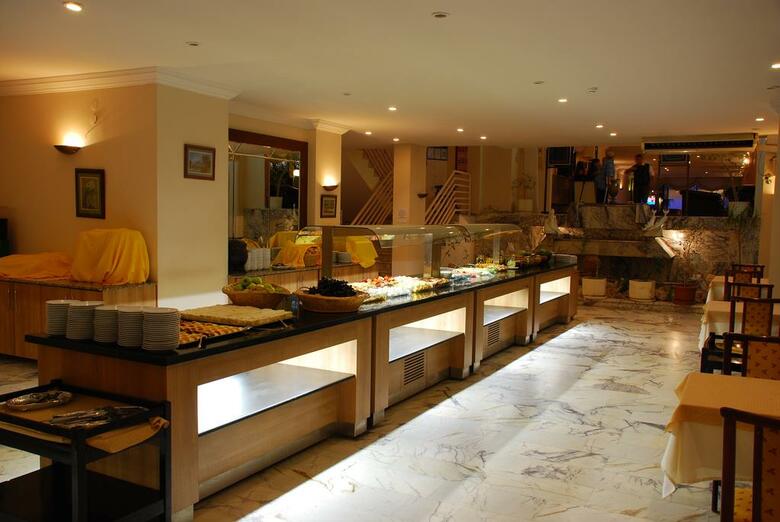 Tuntas Hotel Altinkum