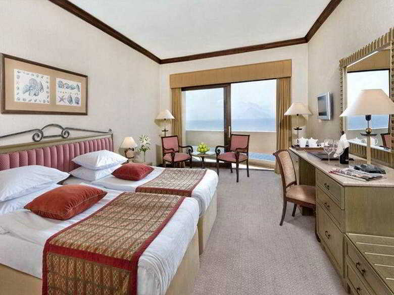 Divan Hotel Antalya