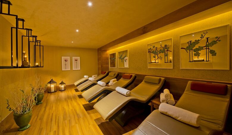 Titanic Beach & Resort De Luxe Hotel