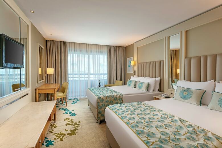 Titanic Beach & Resort De Luxe Hotel