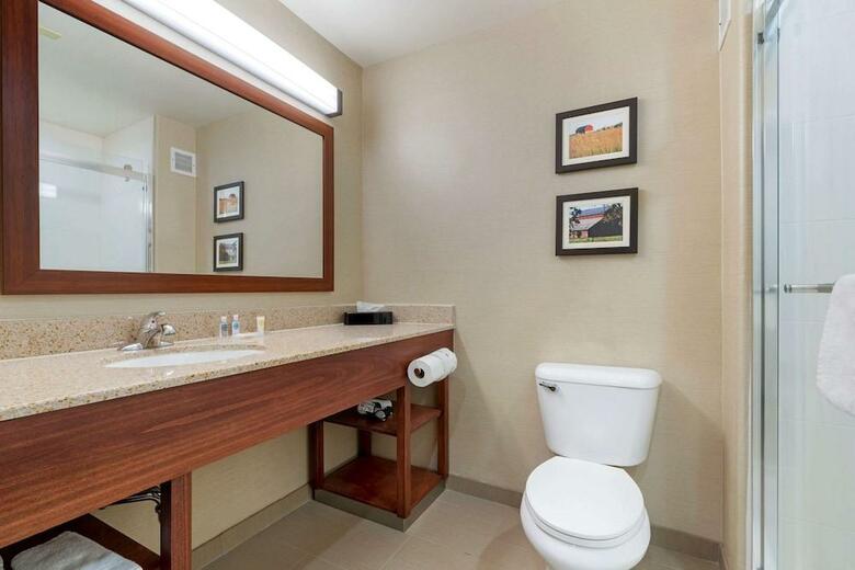Hotel Comfort Suites
