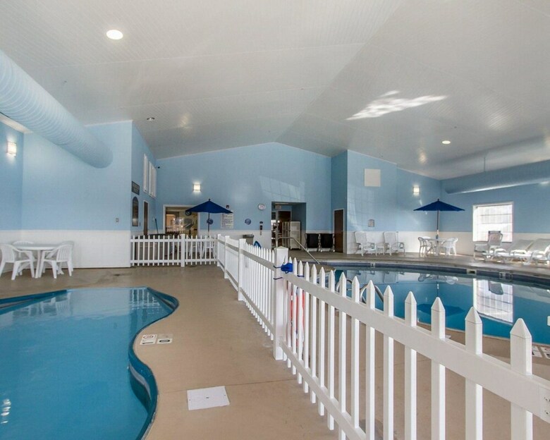 Hotel Comfort Inn & Suites