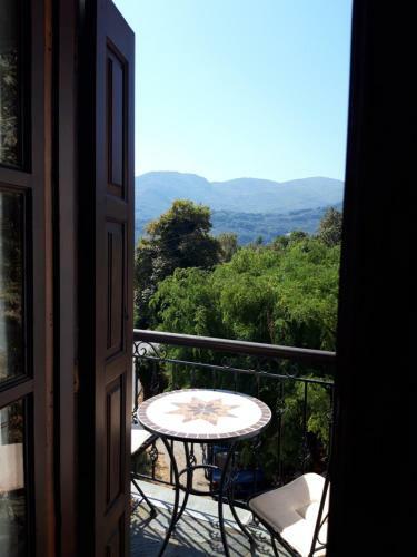 Hostal Guesthouse Filyra